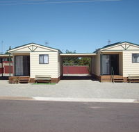 Jacko's Holiday Cabins - Dalby Accommodation