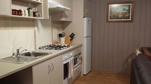 Little Para Cottage Tanunda - Dalby Accommodation 6