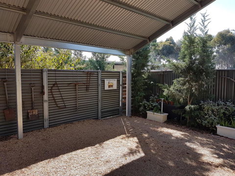 Little Para Cottage Tanunda - Dalby Accommodation 16