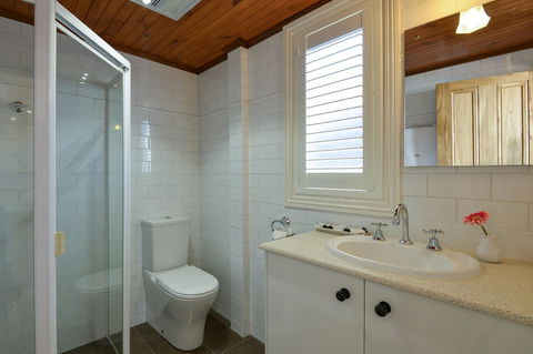 Trafalgar Premium Vintage Suites - Dalby Accommodation 16