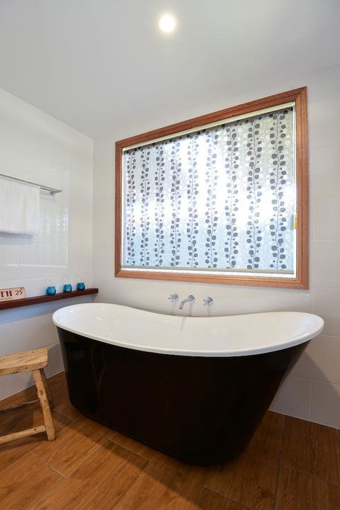 Trafalgar Premium Vintage Suites - Dalby Accommodation 2