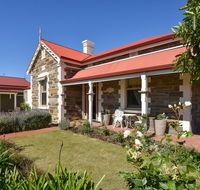 Trafalgar Premium Vintage Suites - Dalby Accommodation