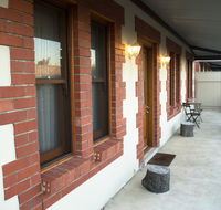 Longreach at Port Elliot - Dalby Accommodation