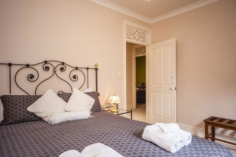 Angaston Saleyards Luxury Accommodation - Dalby Accommodation 3