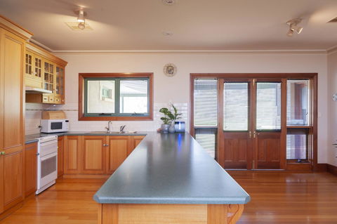 Angaston Saleyards Luxury Accommodation - Dalby Accommodation 4
