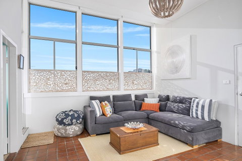 Beachfront Bliss - Dalby Accommodation 9