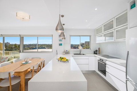 Beachfront Bliss - Dalby Accommodation 3
