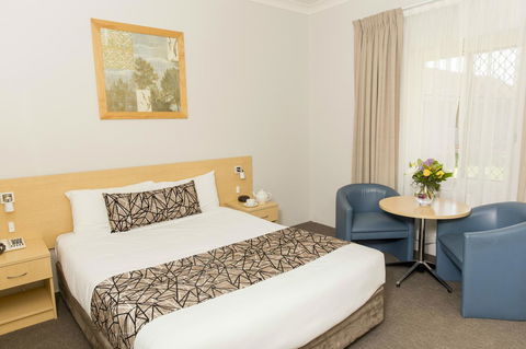 Bathurst Motor Inn - Dalby Accommodation 3