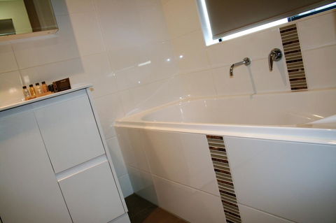 Jacaranda Homestay - Dalby Accommodation 16