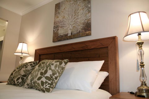 Jacaranda Homestay - Dalby Accommodation 12