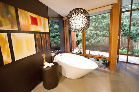 Sticky Rice Villas - Dalby Accommodation 4
