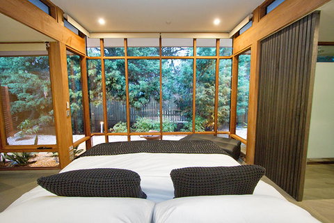 Sticky Rice Villas - Dalby Accommodation 6