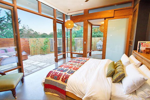Sticky Rice Villas - Dalby Accommodation 2