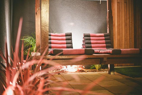 Sticky Rice Villas - Dalby Accommodation 1