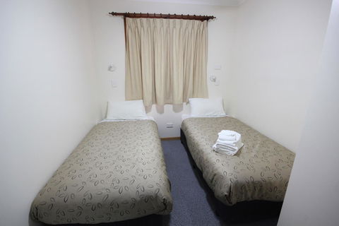Port Vincent Motel & Apartments - Dalby Accommodation 14