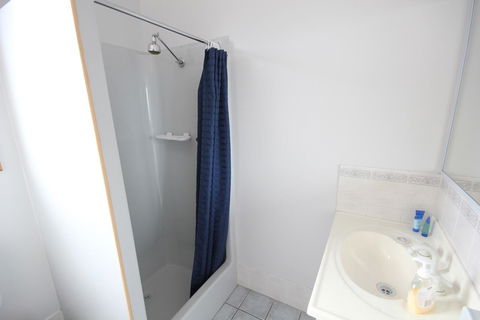 Port Vincent Motel & Apartments - Dalby Accommodation 16