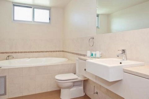 Port Lincoln Hotel - Dalby Accommodation 1