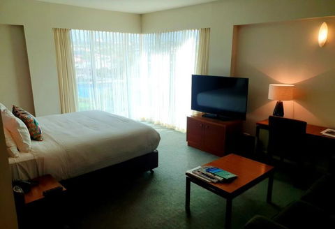 Port Lincoln Hotel - Dalby Accommodation 3