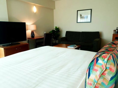 Port Lincoln Hotel - Dalby Accommodation 4