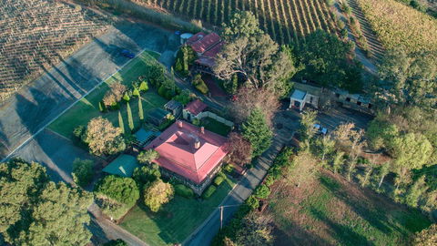 Vineyard Cottage BnB - Dalby Accommodation 1