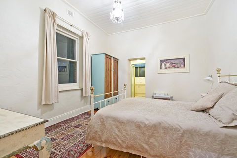 Vineyard Cottage BnB - Dalby Accommodation 6