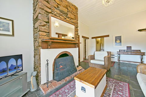 Vineyard Cottage BnB - Dalby Accommodation 14