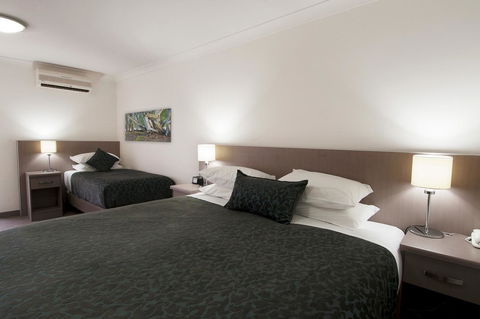 Loxton Community Hotel Motel - Dalby Accommodation 11