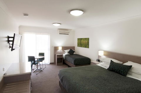 Loxton Community Hotel Motel - Dalby Accommodation 12