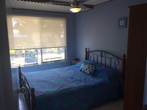 SHAKIN' SHACK - Dalby Accommodation 4