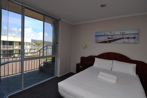 Hilton Beachfront Motel - Dalby Accommodation 34