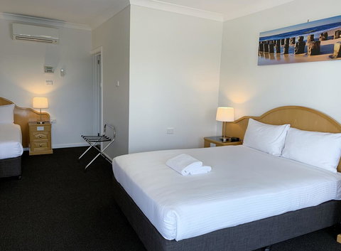 Hilton Beachfront Motel - Dalby Accommodation 2