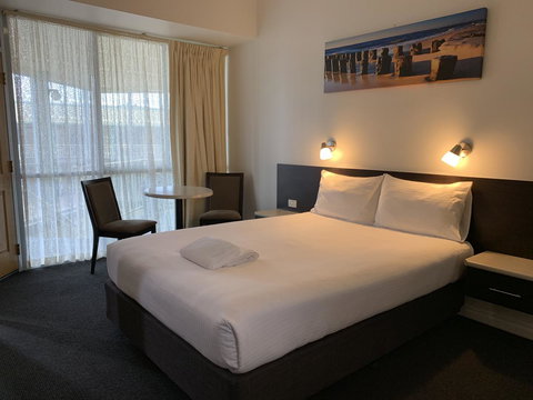 Hilton Beachfront Motel - Dalby Accommodation 1