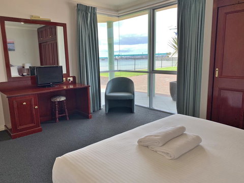 Hilton Beachfront Motel - Dalby Accommodation 14