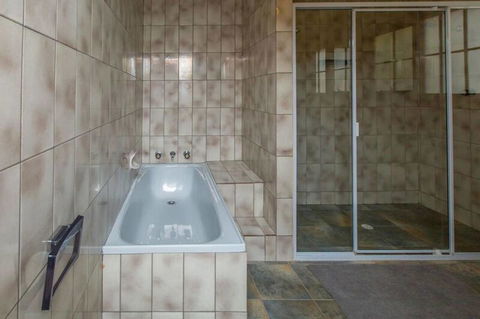 Bimbadeen - Dalby Accommodation 7