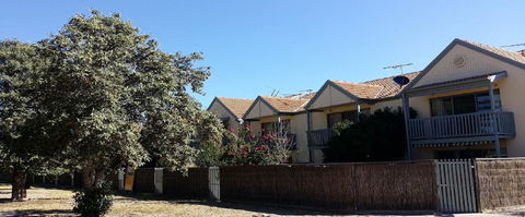 Townhouse On The Marina - Dalby Accommodation 0