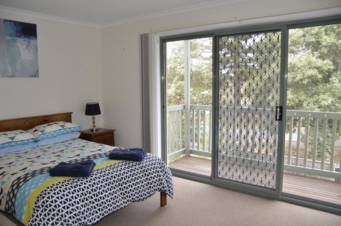 Townhouse On The Marina - Dalby Accommodation 15