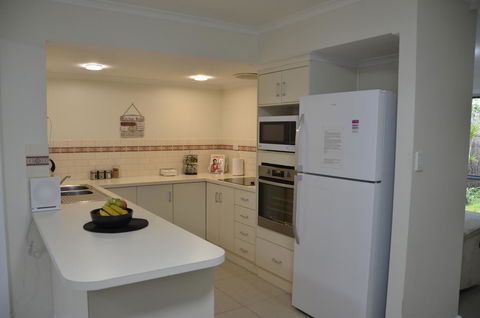 Townhouse On The Marina - Dalby Accommodation 20