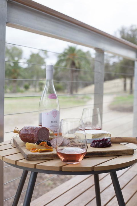 The Villas - Barossa - Dalby Accommodation 13