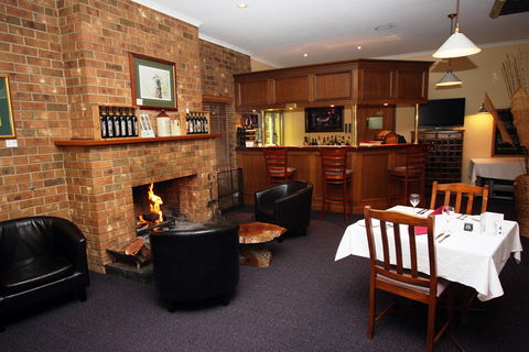 Clare Central - Dalby Accommodation 35