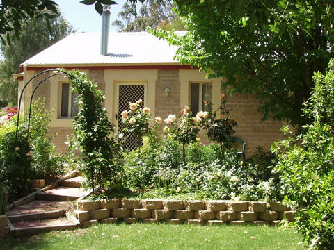 Riesling Trail & Clare Valley Cottages - Dalby Accommodation 3