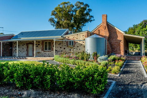 OXENBERRY FARM - Dalby Accommodation 6