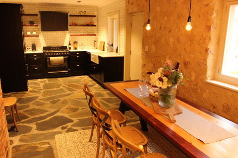 OXENBERRY FARM - Dalby Accommodation 10