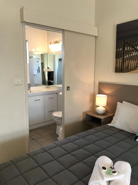 Robetown Motor Inn & Apartments - Dalby Accommodation 10