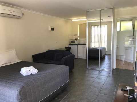 Robetown Motor Inn & Apartments - Dalby Accommodation 41