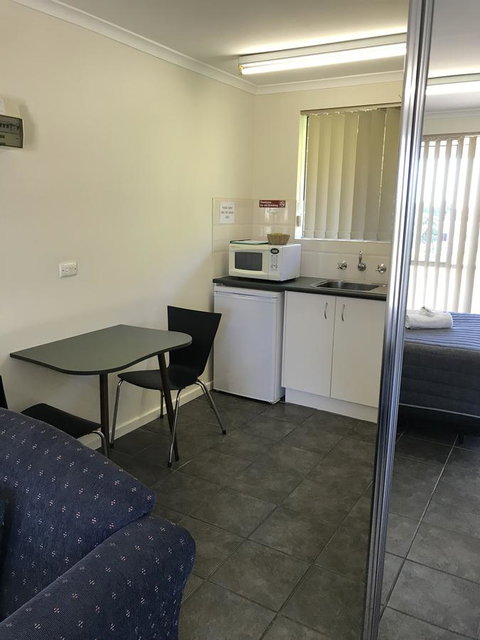 Robetown Motor Inn & Apartments - Dalby Accommodation 42