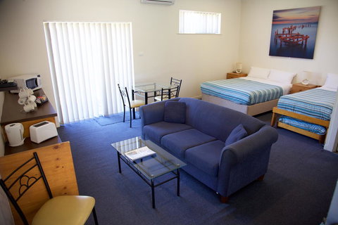 Guichen Bay Motel - Dalby Accommodation 44