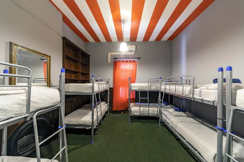 Tequila Sunrise Hostel Adelaide - Dalby Accommodation 1