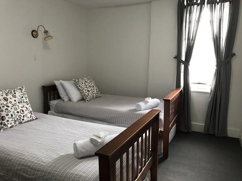 Caledonian Inn - Dalby Accommodation 31