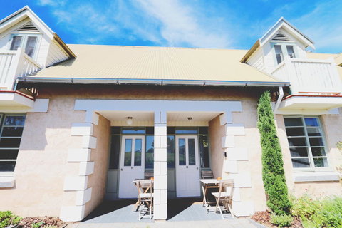 Caledonian Inn - Dalby Accommodation 10