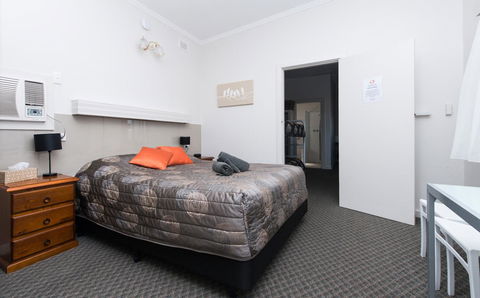 Blue Lake Motel - Dalby Accommodation 10